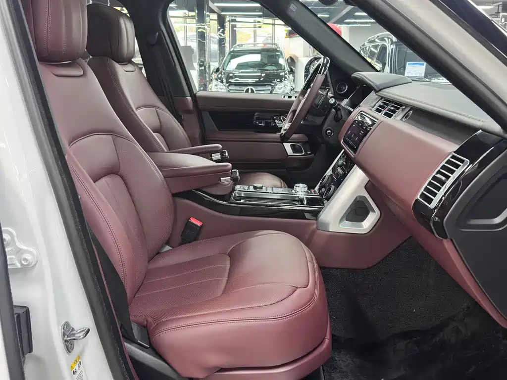 Land Rover Range Rover — миниатюра 11