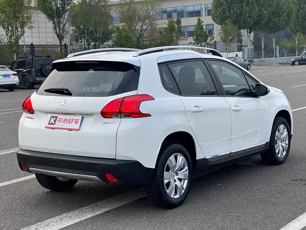 Peugeot 2008 — миниатюра 10
