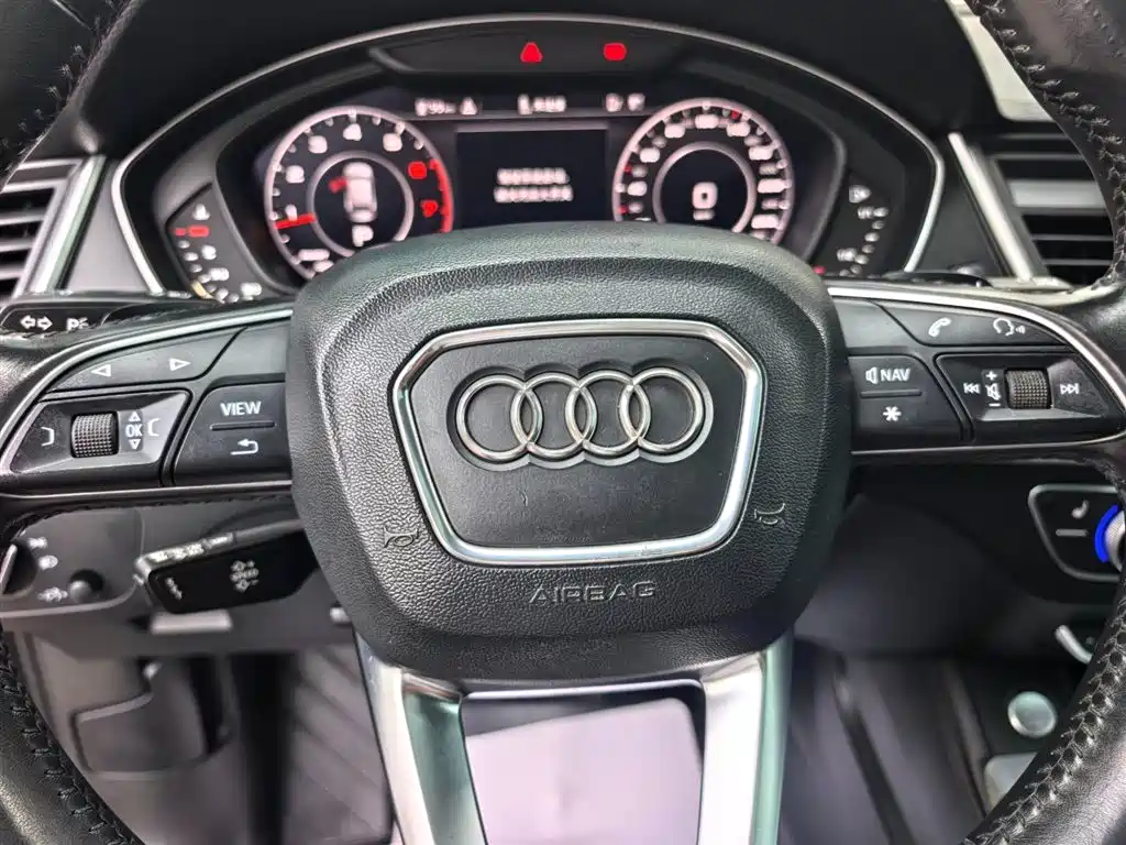 Audi Q5L — миниатюра 21