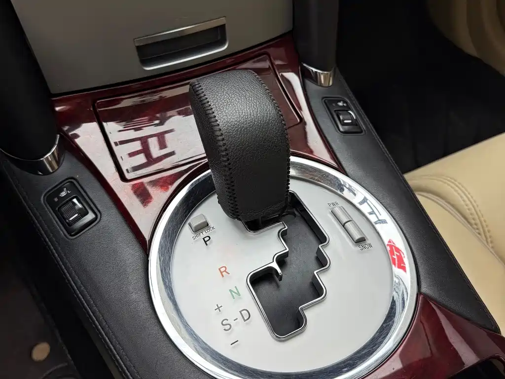 Toyota Reiz — миниатюра 13
