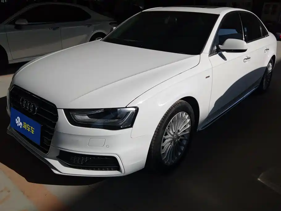 Audi A4L 2015