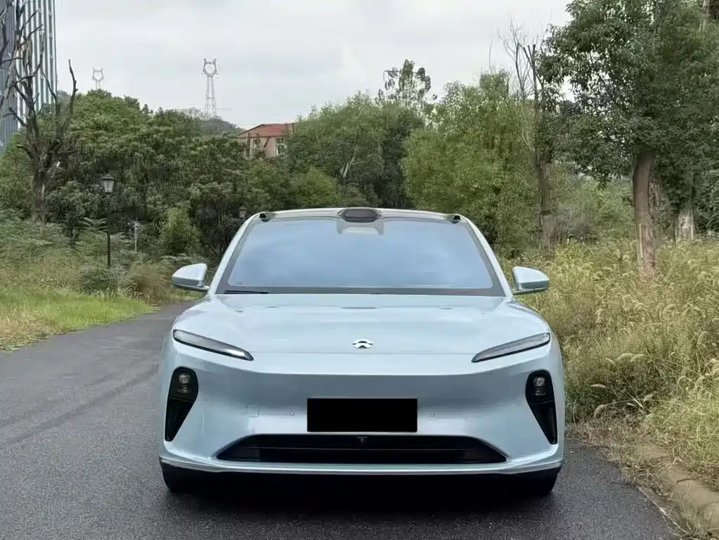 NIO NIO ET5