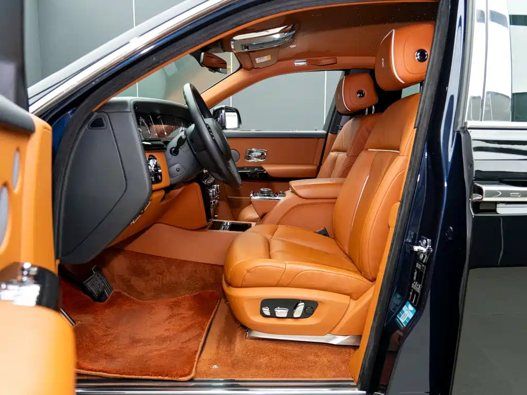 Rolls-Royce Phantom — миниатюра 25