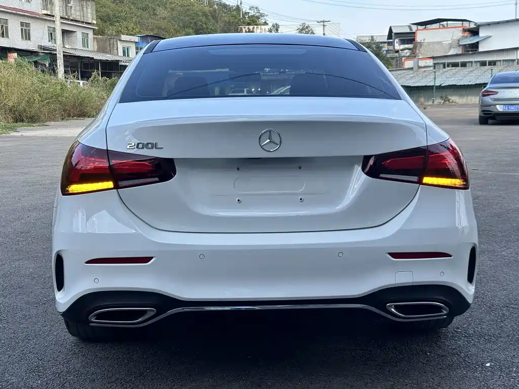 Mercedes-Benz A-Class — миниатюра 9