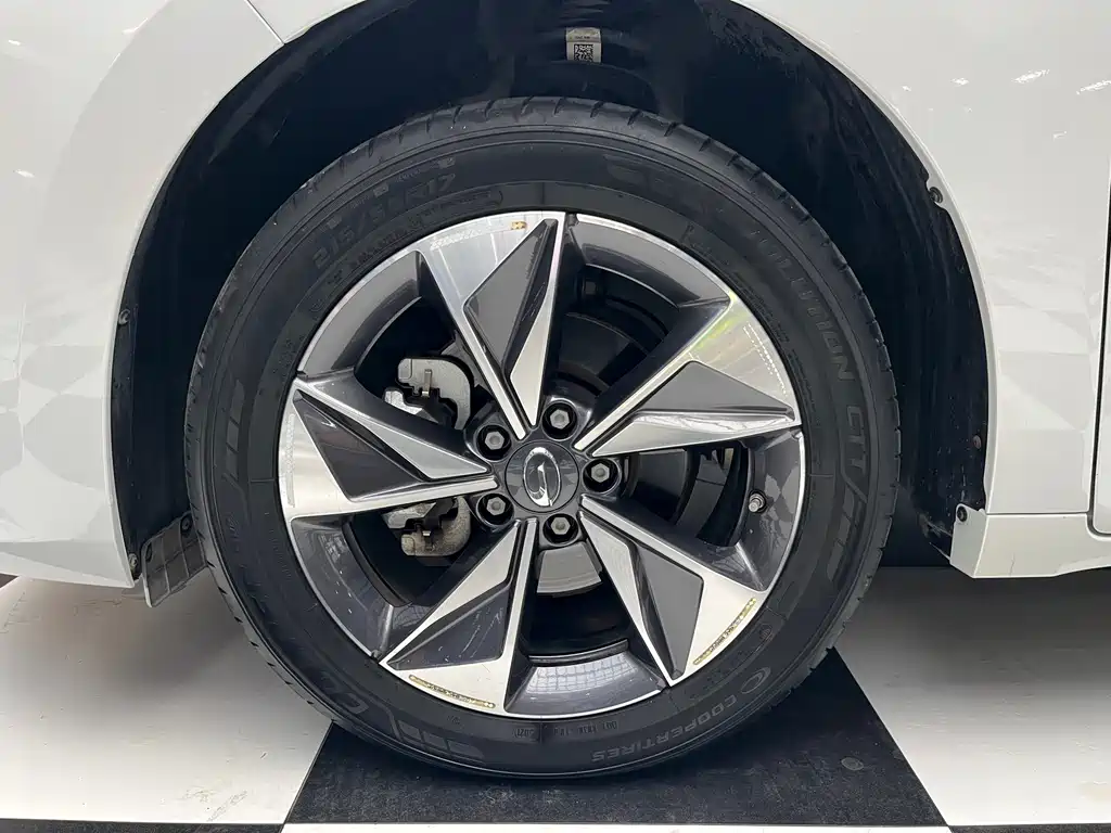 GAC Motor Trumpchi M6 — миниатюра 21
