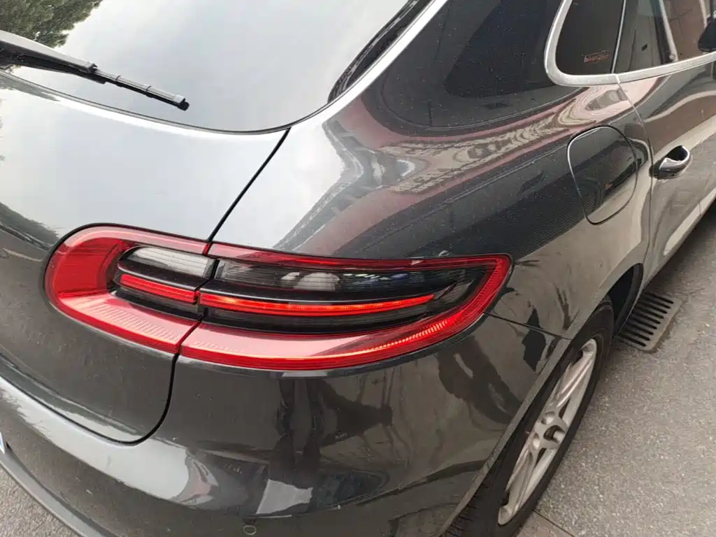 Porsche Macan — миниатюра 8