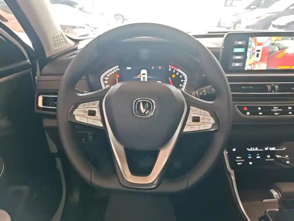 Changan CS75 — миниатюра 11