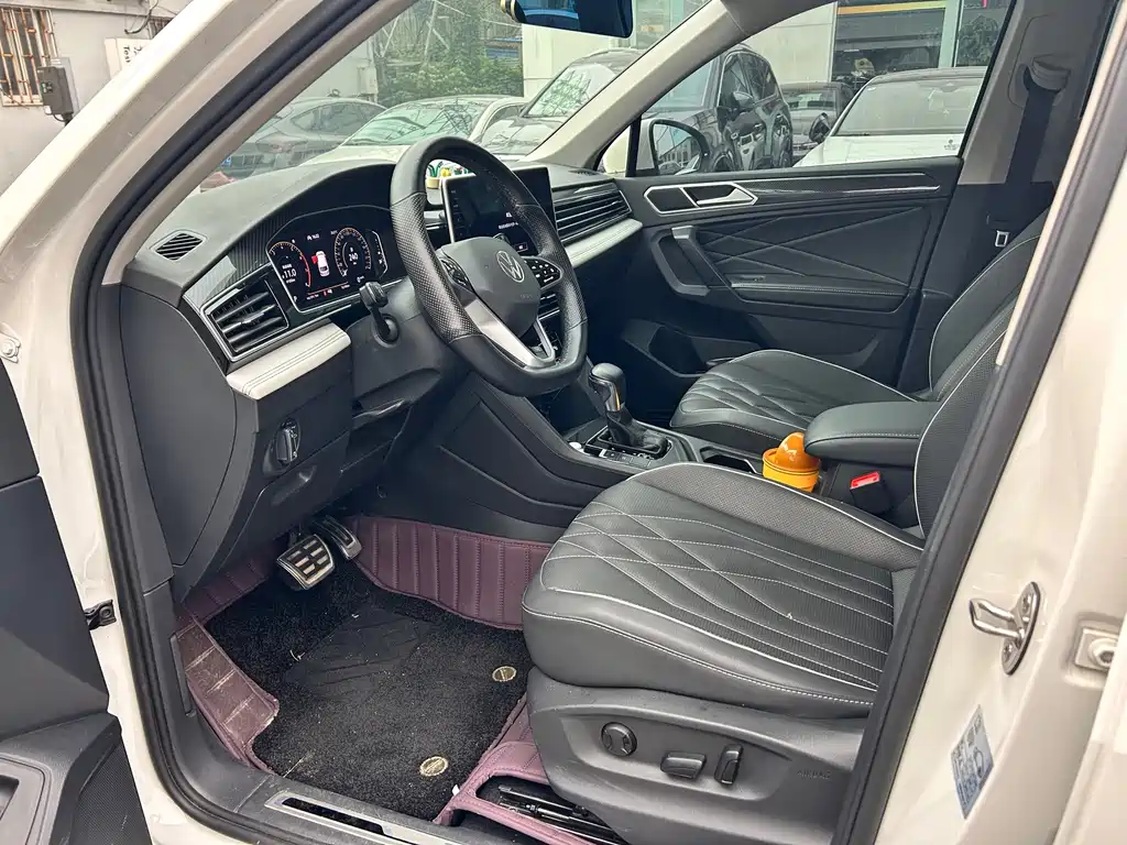 Volkswagen Tiguan L — миниатюра 10