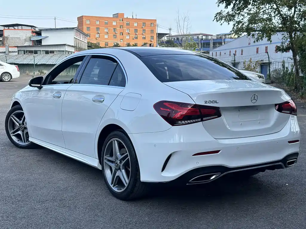 Mercedes-Benz A-Class — миниатюра 8
