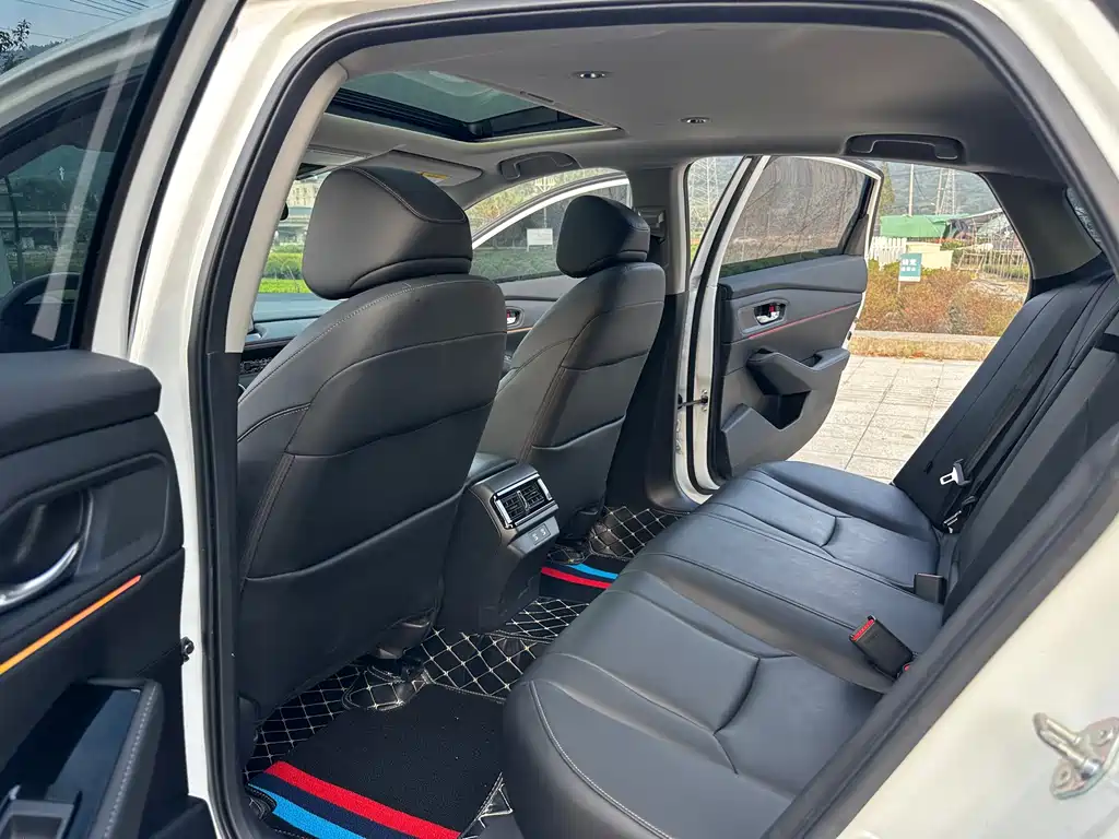 Honda Accord — миниатюра 8