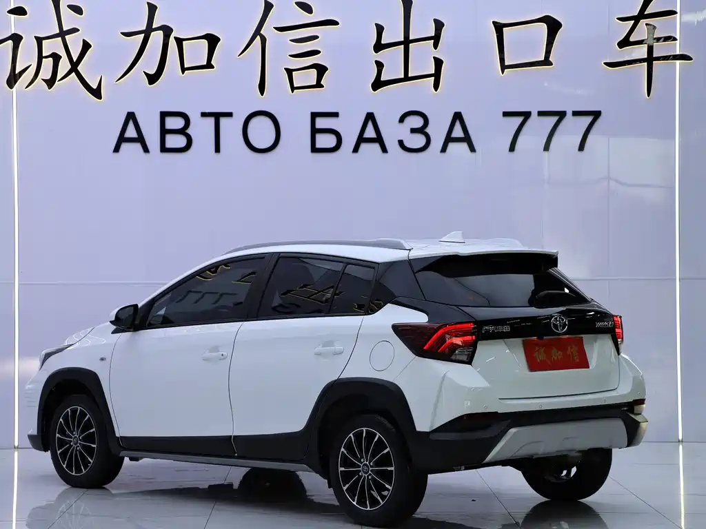 Toyota Yaris L — миниатюра 6