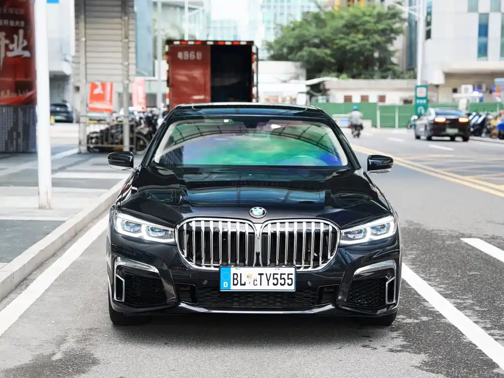 BMW 7 SERIES