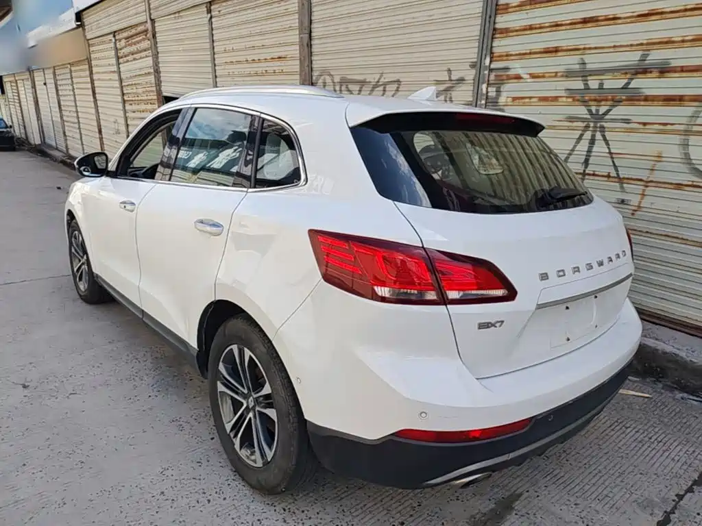Borgward BX7 — миниатюра 5