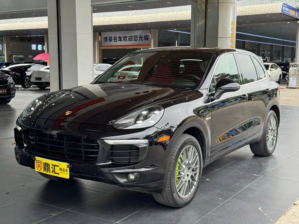 Porsche Cayenne Hybrid 2016