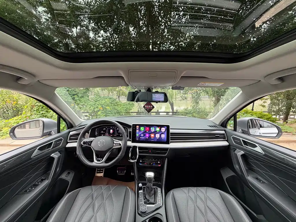 Volkswagen Tiguan L — миниатюра 14