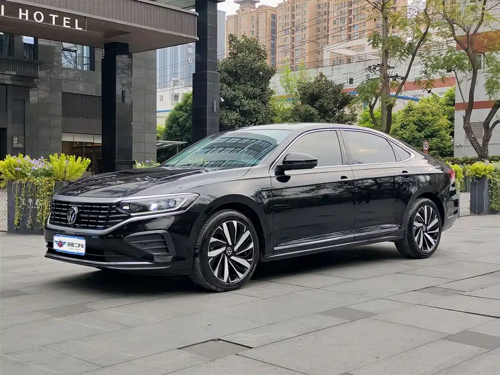 Volkswagen Passat 2025