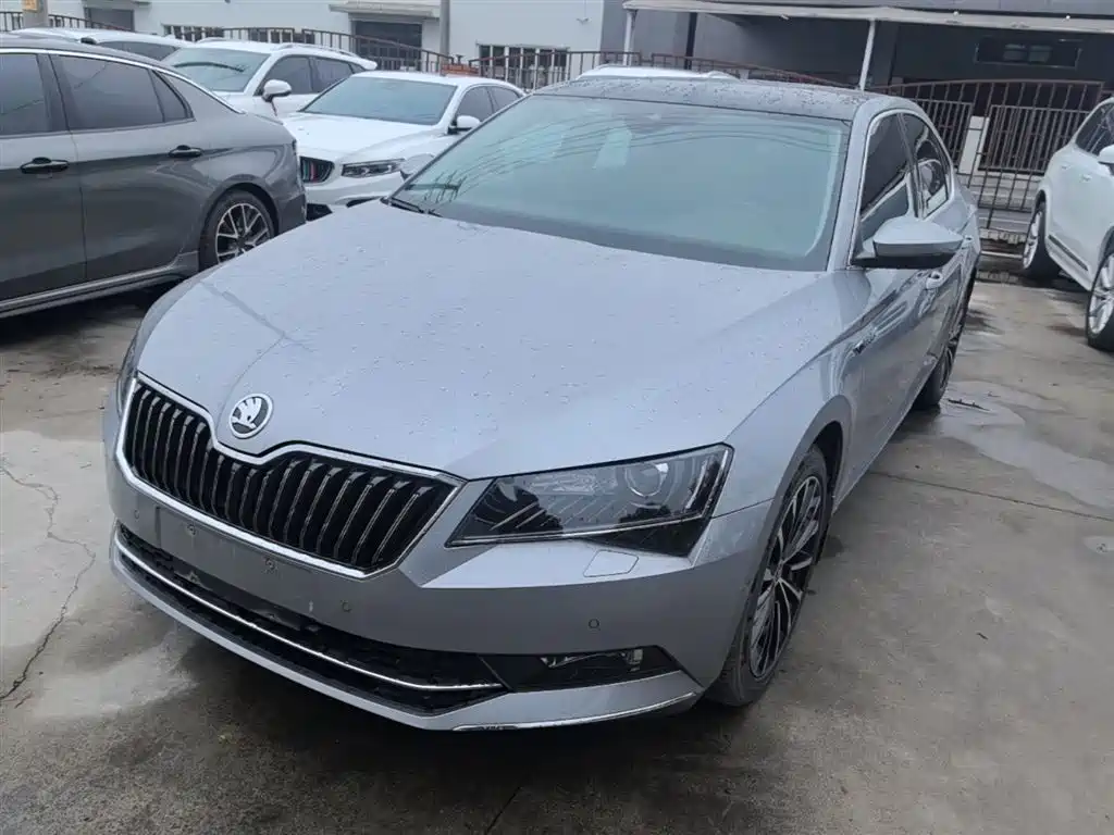 Skoda Superb 2016