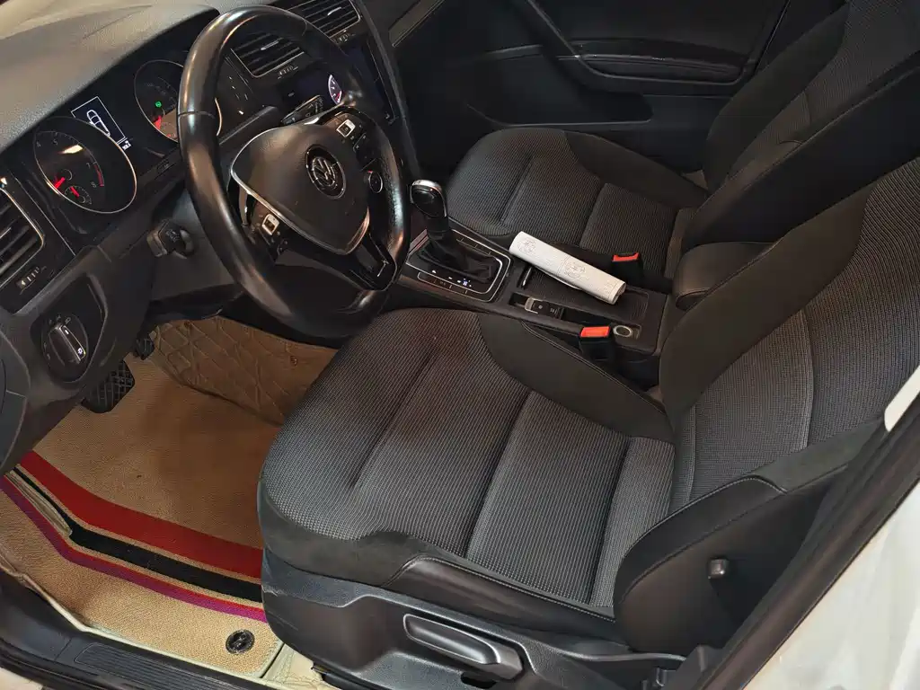 Volkswagen Golf — миниатюра 4