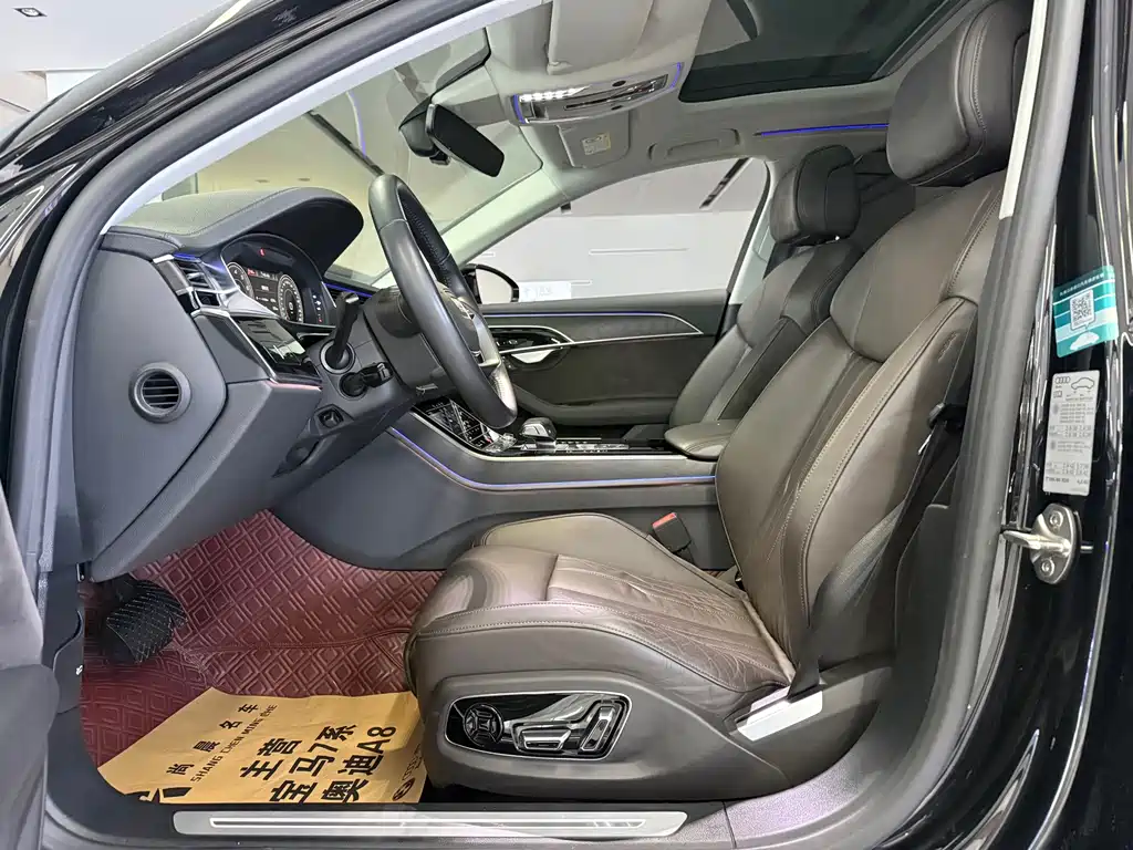Audi A8 — миниатюра 6