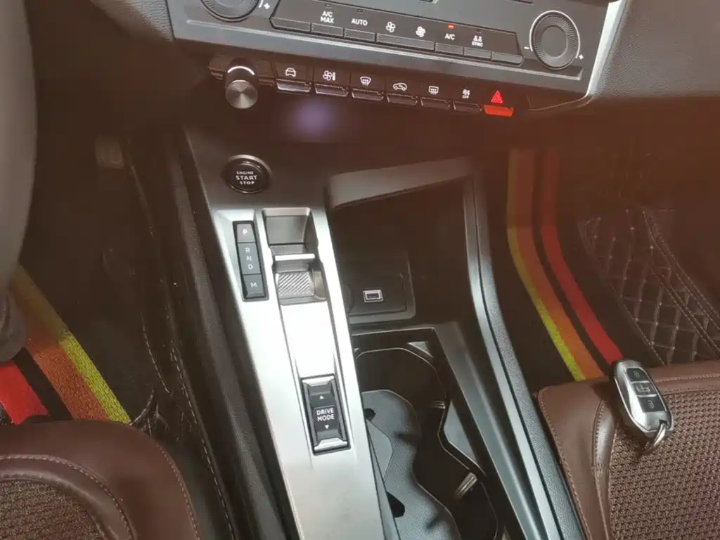 Peugeot 408X — миниатюра 14