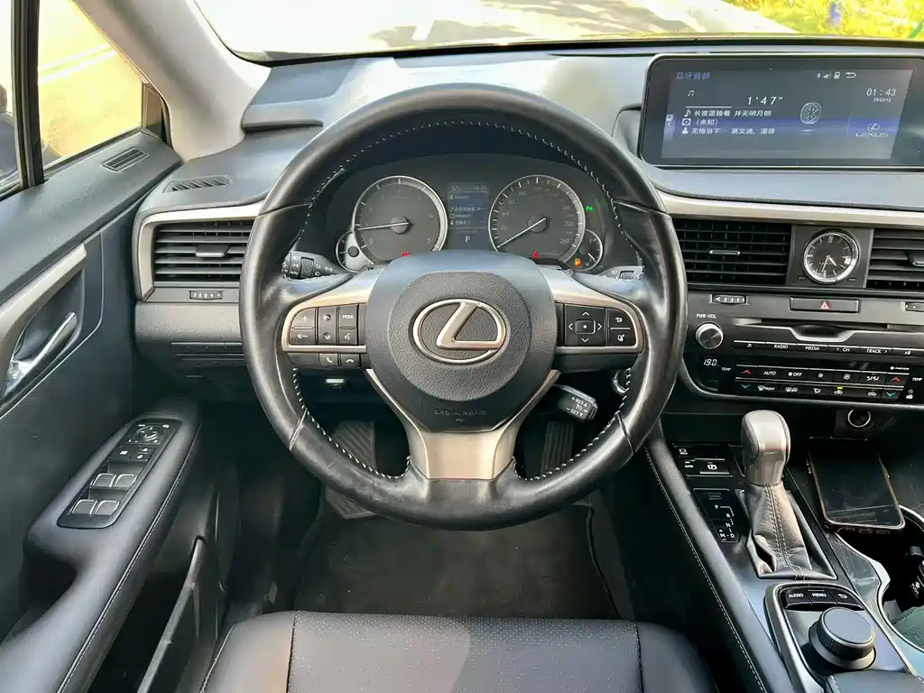 Lexus RX — миниатюра 9