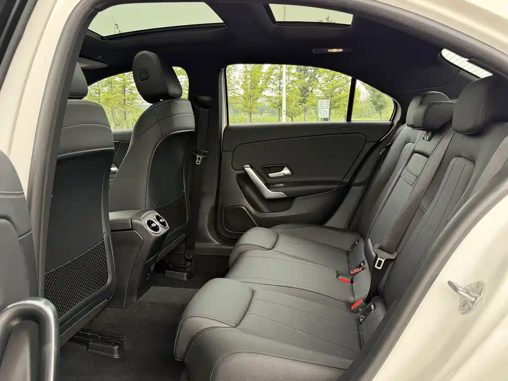 Mercedes-Benz A-Class A 2021 A 200 L Sport
