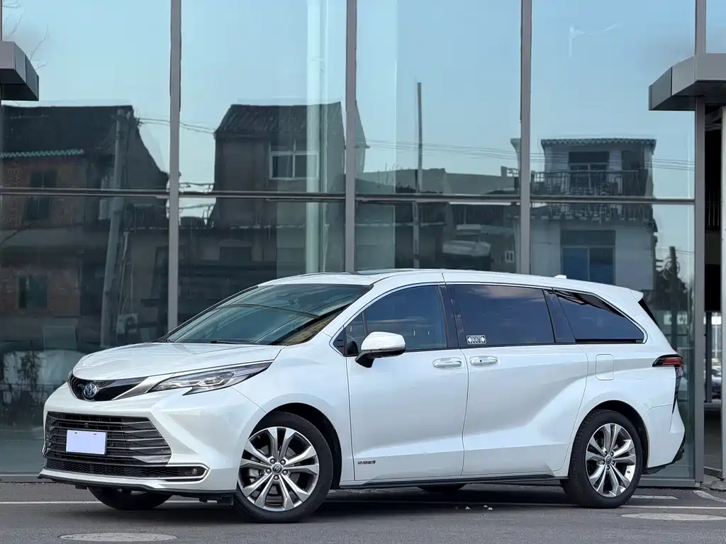 Toyota Sienna 2024