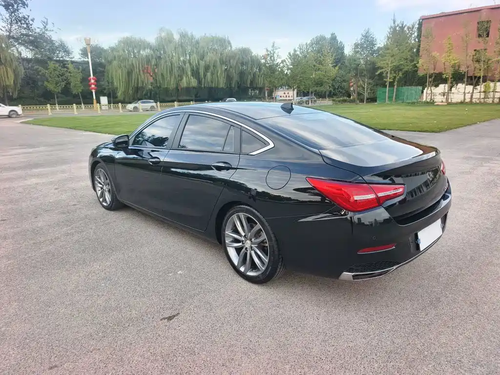Hongqi Hongqi H5 — миниатюра 9