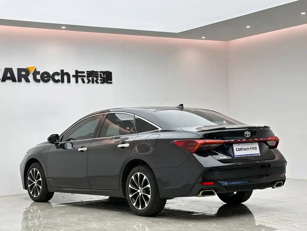 Toyota Avalon — миниатюра 3
