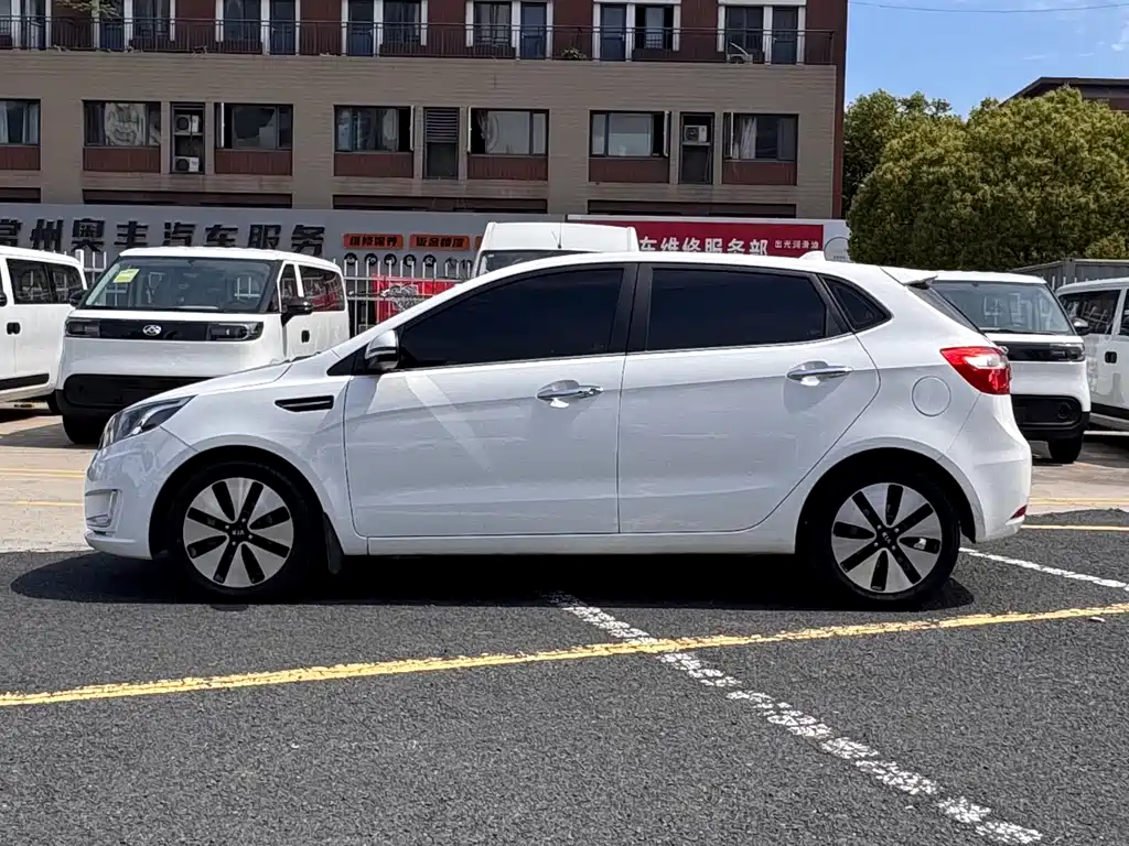 Kia K2 2015 1.6L AT Premium