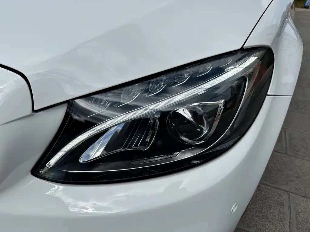 Mercedes-Benz C-Class — миниатюра 33