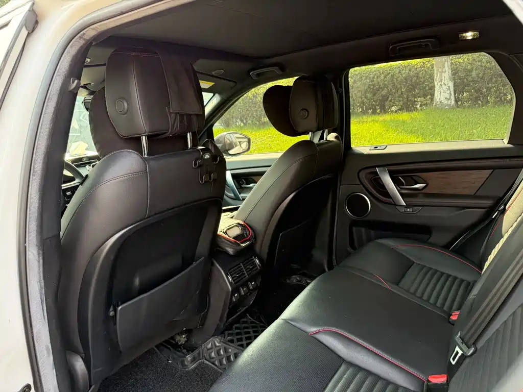 Land Rover Discovery Sport Hybrid — миниатюра 11