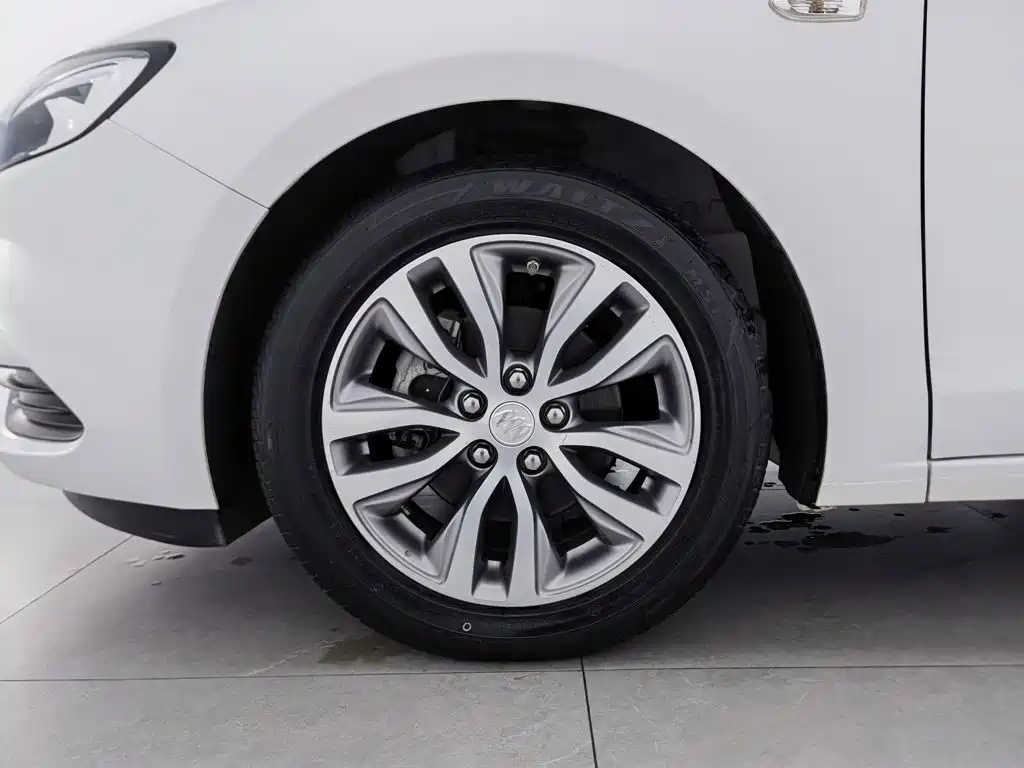 Buick Excelle — миниатюра 17