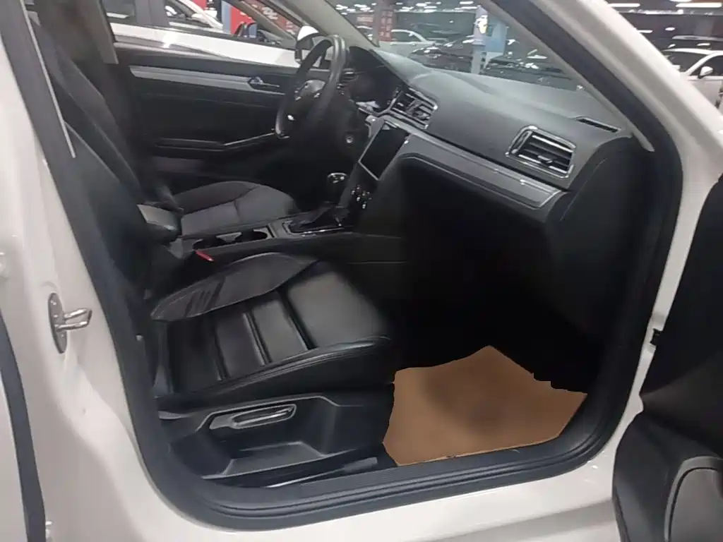 Volkswagen Lamando — миниатюра 25