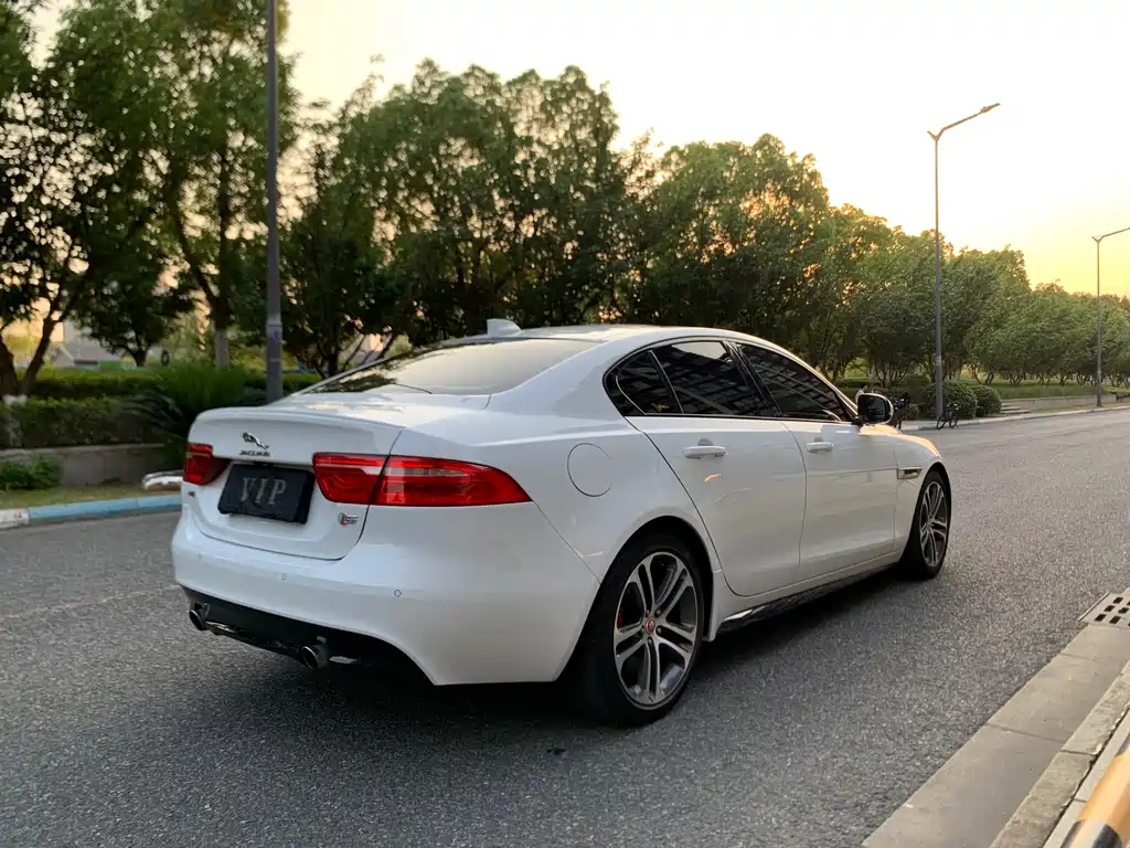 Jaguar XE 2017 3.0 SC 340PS S
