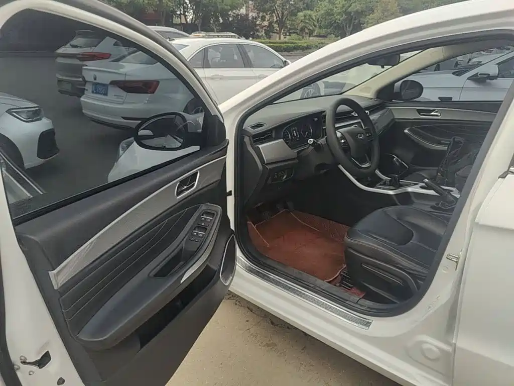 Chery Arrizo 5 — миниатюра 16