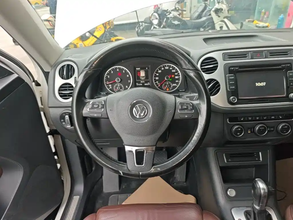 Volkswagen Tiguan — миниатюра 11