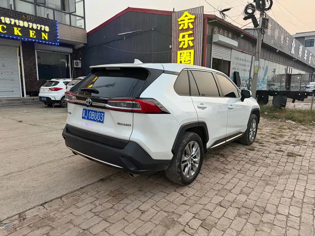 Toyota Wildlander — миниатюра 3