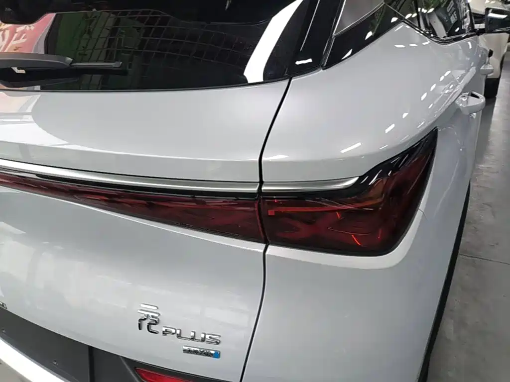 BYD Yuan Plus — миниатюра 8
