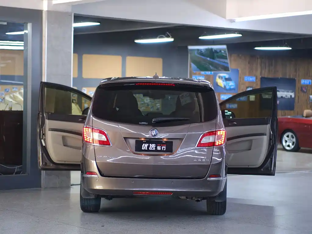 Buick GL8 2013 2.4L LT Luxury Executive