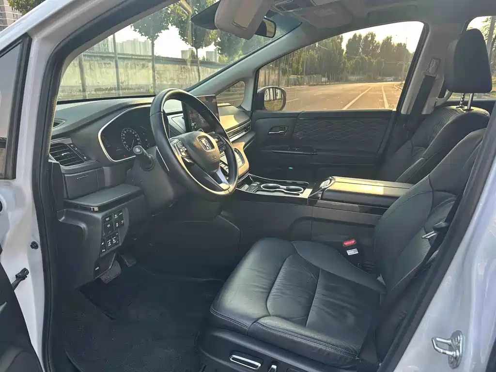 Honda Elysion — миниатюра 7