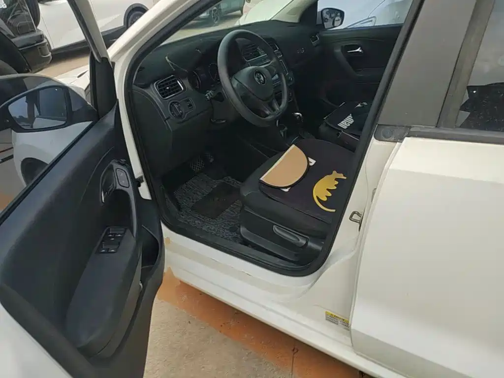 Volkswagen Polo — миниатюра 16
