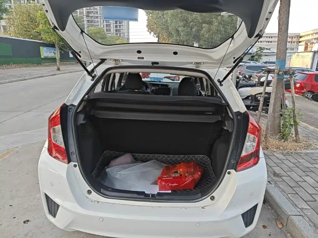 Honda Fit — миниатюра 19