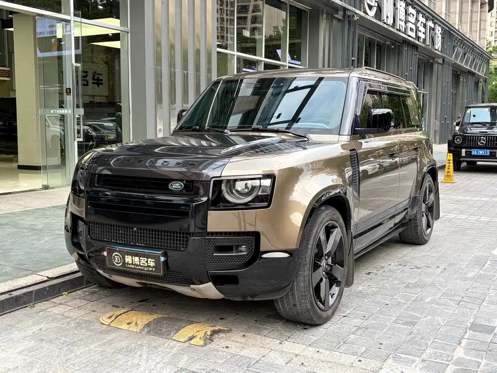 Land Rover Defender 2020