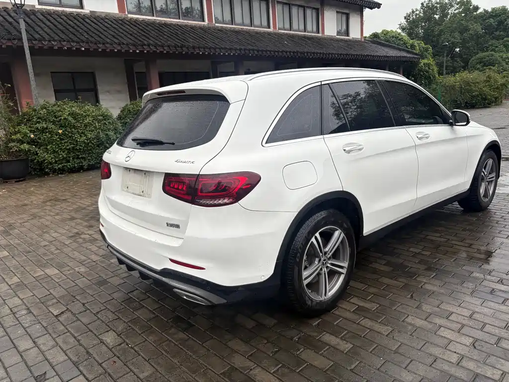 Mercedes-Benz GLC — миниатюра 10