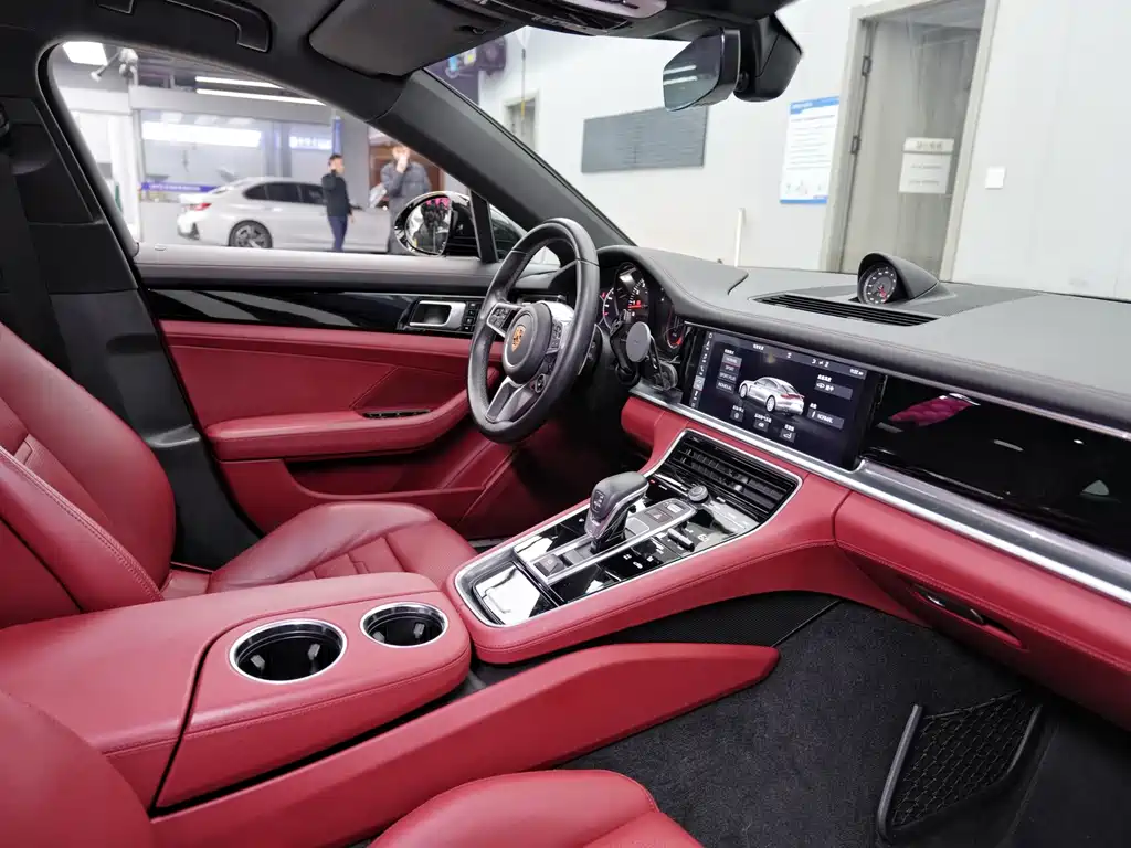 Porsche Panamera — миниатюра 12