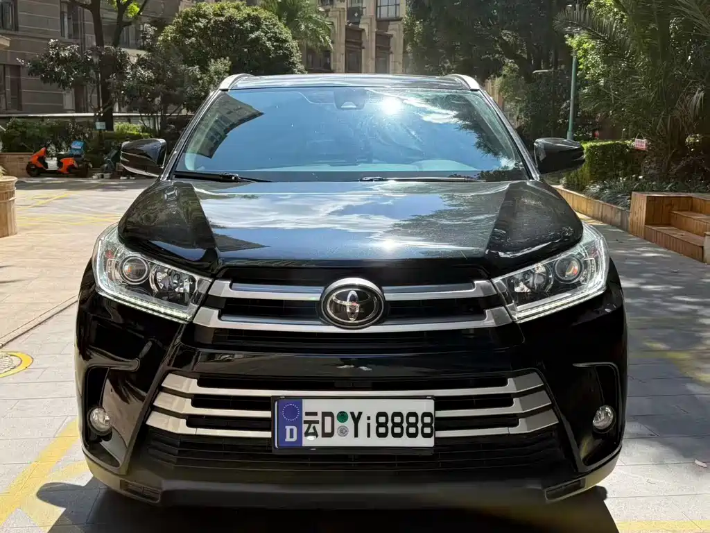 Toyota Highlander — миниатюра 3