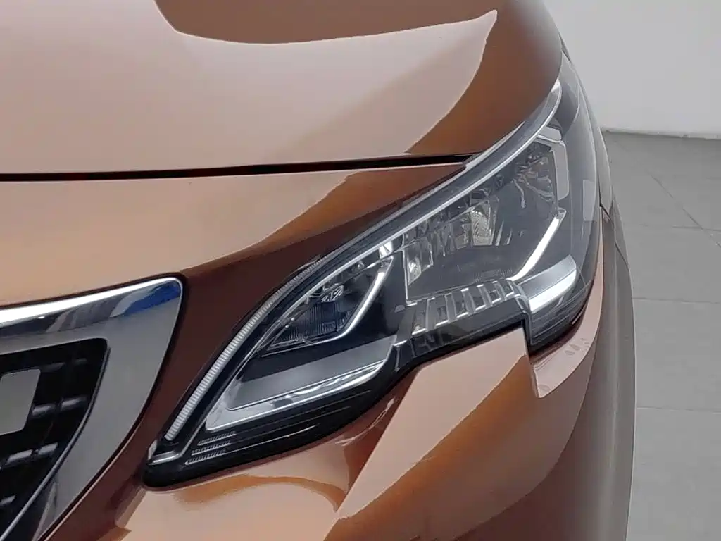 Peugeot 4008 — миниатюра 7
