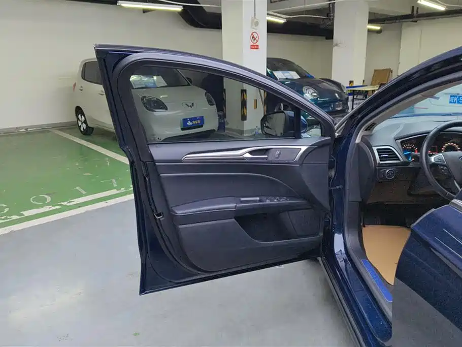 Ford Mondeo 2020 EcoBoost 180 Fashion