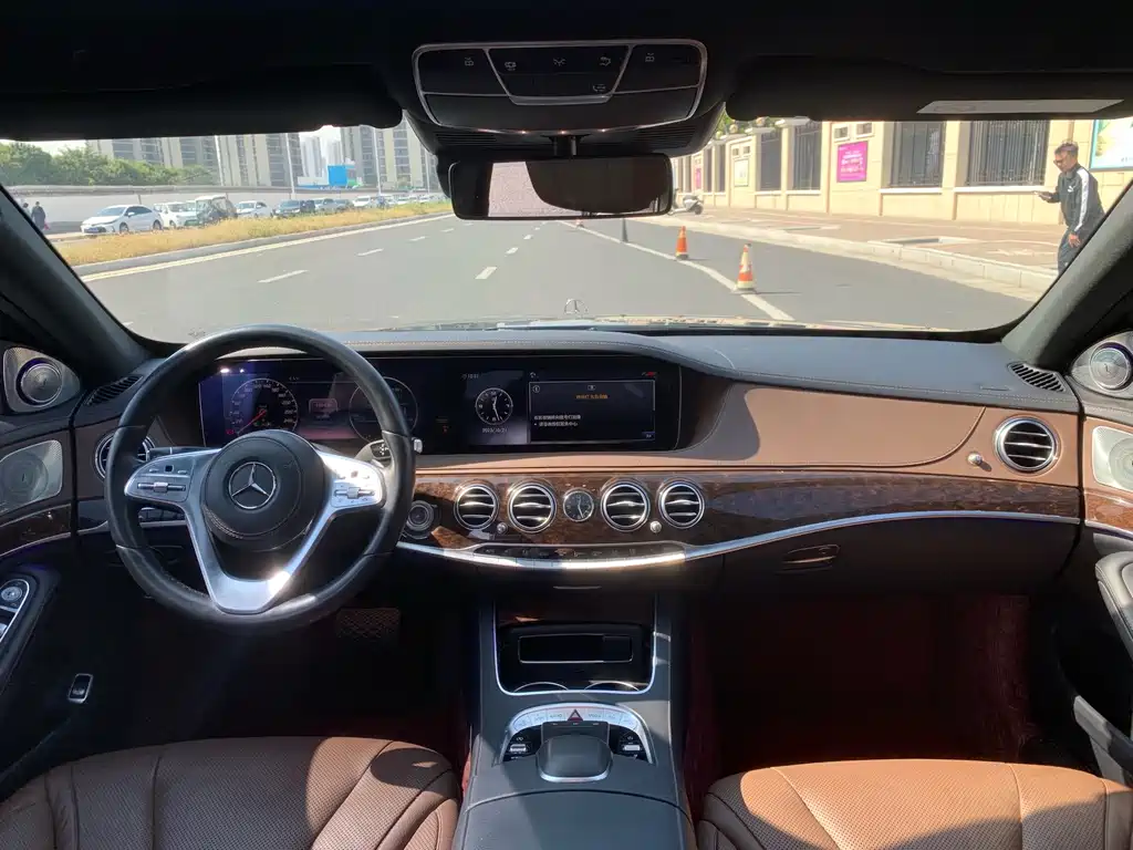 Mercedes-Benz S-Class — миниатюра 4